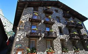 Hotel Dolonne Courmayeur 3* Italy